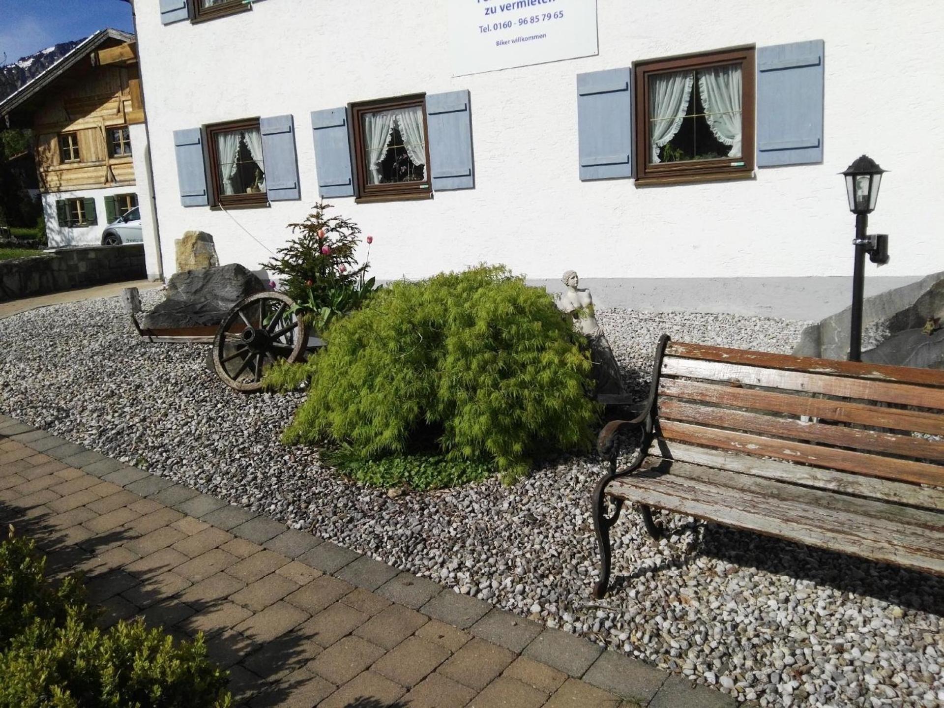Gemuetliche Ferienwohnung In Urigem Bauernhaus Pfronten Exterior foto